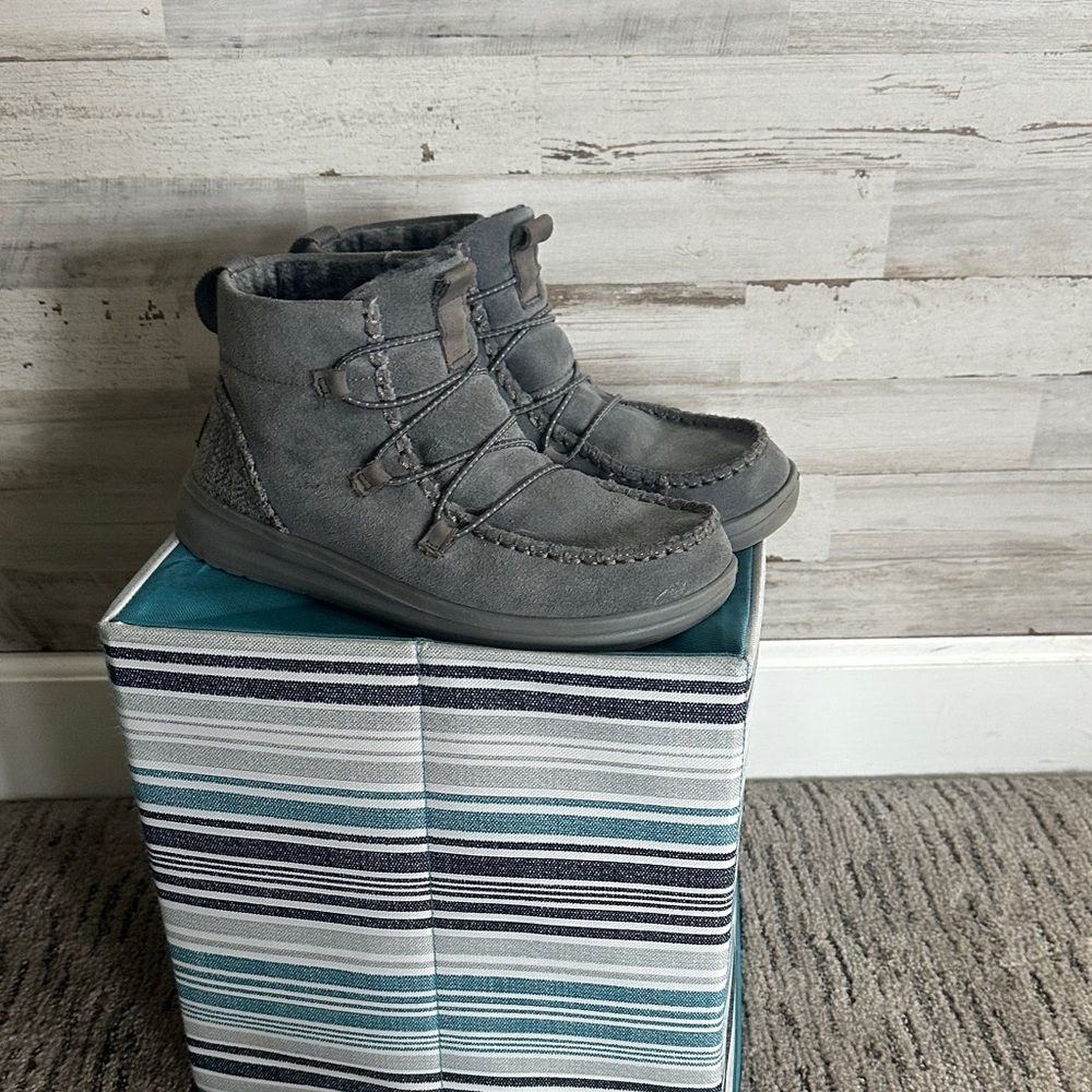 Hey Dude Gray Women’s Shoes